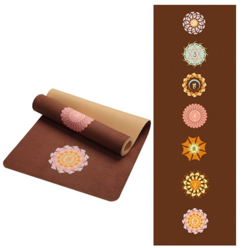 Both beautiful and practical, whether you are a beginner or a practiced yogi, you will love this Lotus patterned 6mm yoga mat. 